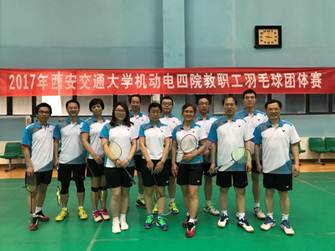 说明: E:\工作\2012.8-  国产探花
\0 分工会 工作\2017年 相关\5.13 四院羽毛球比赛\照片\2017机动电四院羽毛球比赛 合影.jpg